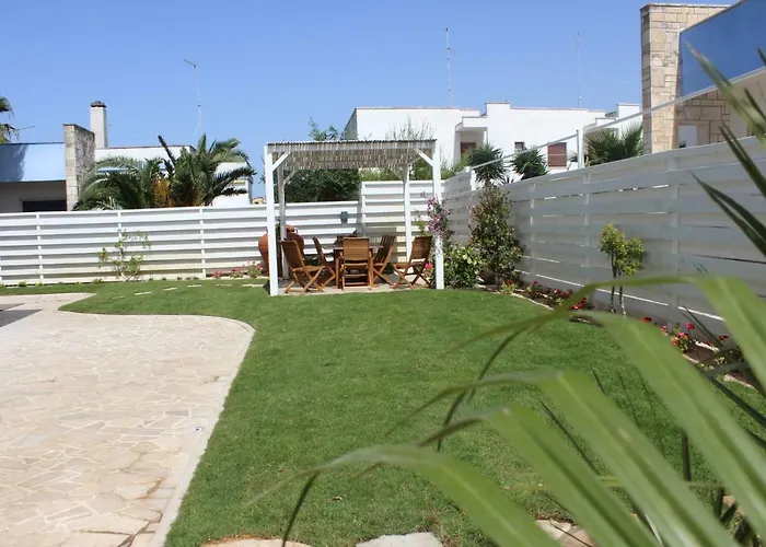 Apples House By Cala Salento 토레 라필로